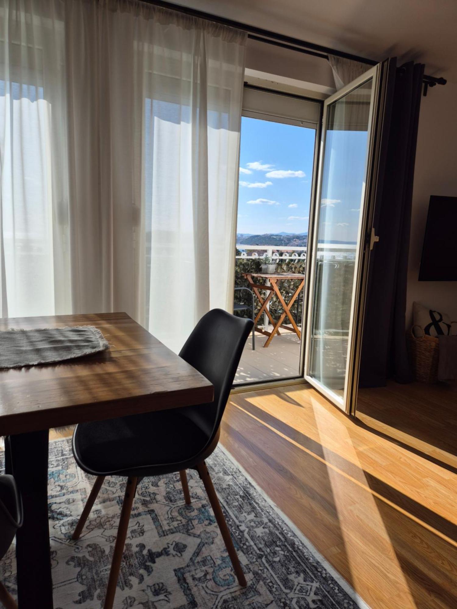 Apartment Near The Sea-Self Check-In Podstrana Esterno foto
